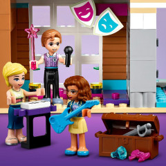 LEGO® Friends 41682 Škola v městečku Heartlake