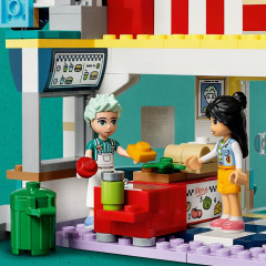 LEGO® Friends 41728 Bistro v centru městečka Heartlake