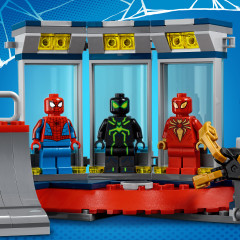 LEGO Spiderman 76175 Útok na pavoučí doupě