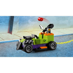 LEGO® Super Heroes 76180 Batman™ vs. Joker™: Honička v Batmobilu