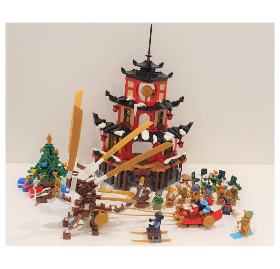 LEGO Ninjago 4002021 Employee Exclusive: The Temple of Celebrations