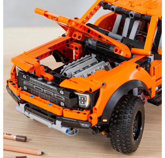 LEGO® Technic 42126 Ford® F-150 Raptor