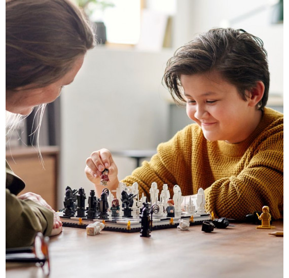 LEGO® Harry Potter™ 76392 Bradavice: kouzelnické šachy