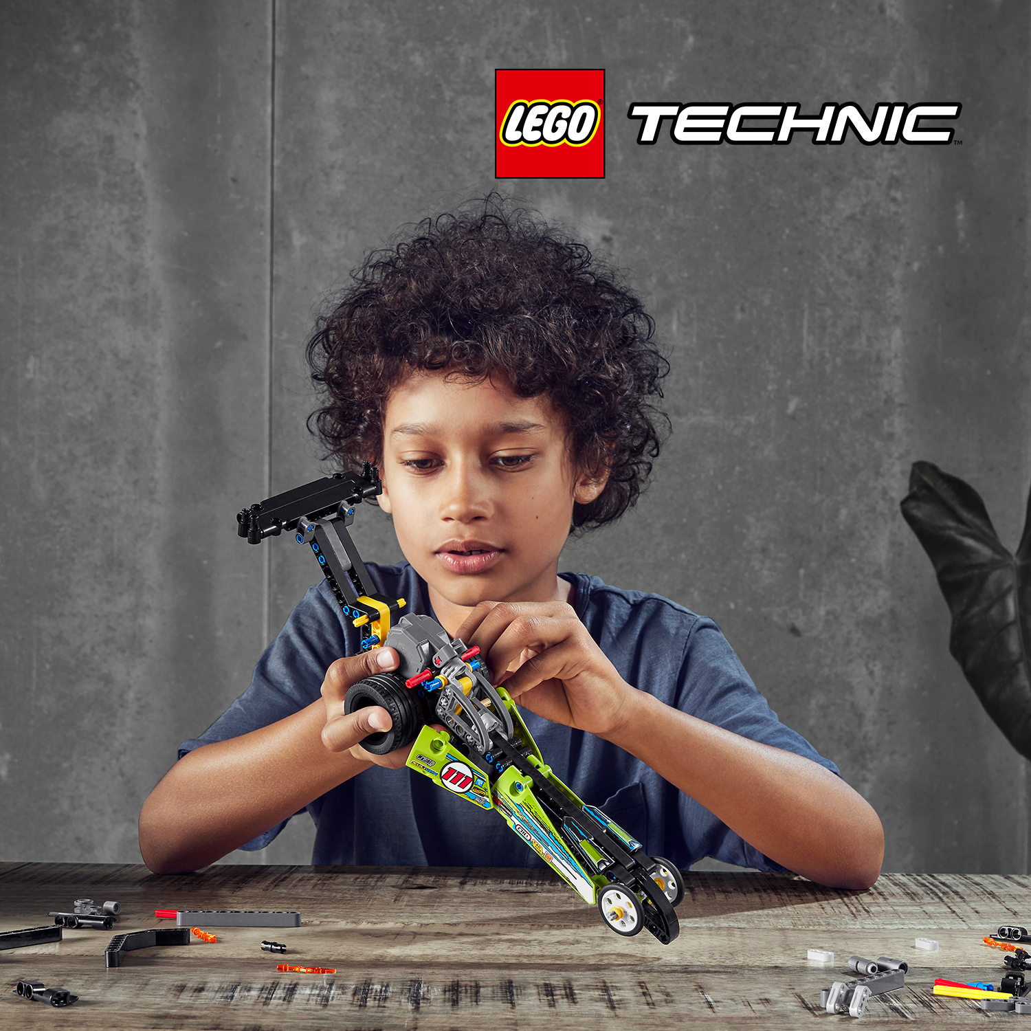 Propracovaný dragster od LEGO® Technic